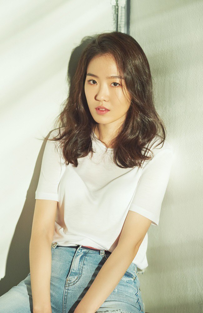周敏京 Min-kyeong Joo
