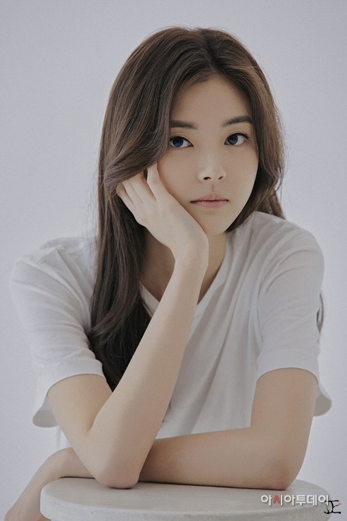洪艺智 Ye-ji Hong